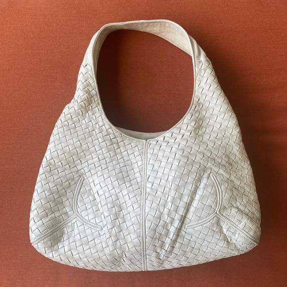 Bottega Veneta Handbags - BOTTEGA VENETA White Woven Hobo Bag